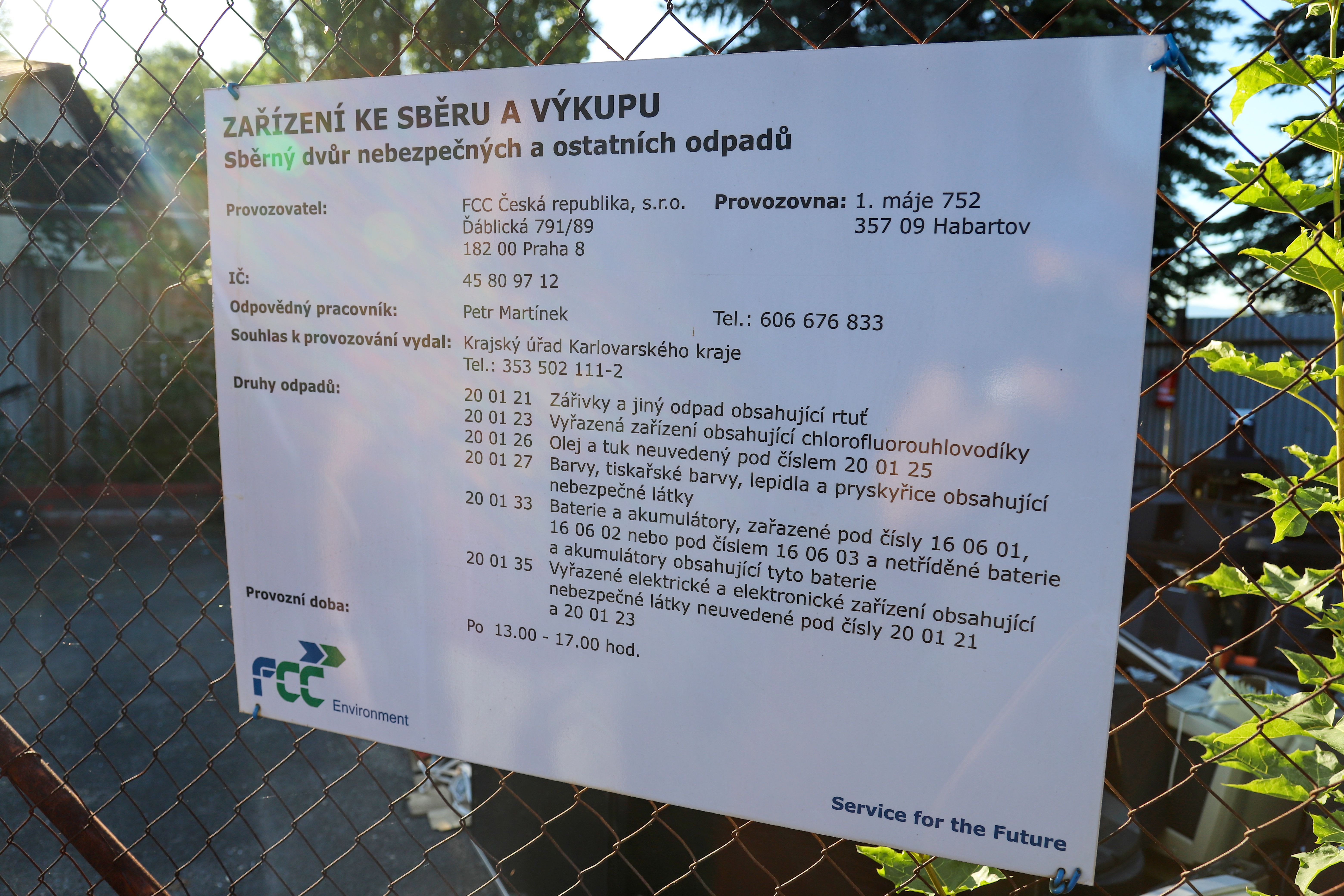 Cedule s oevírací dobou